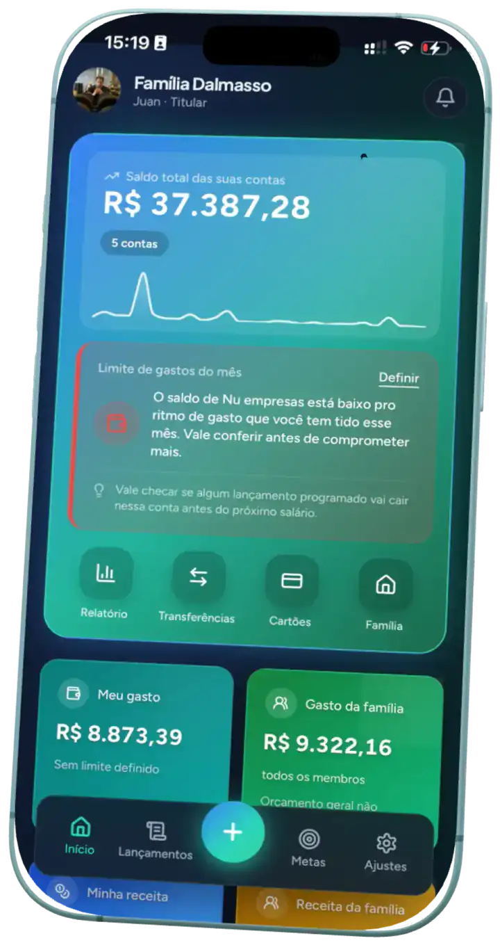 Tela inicial do Nossa Grana no celular, com o saldo da família